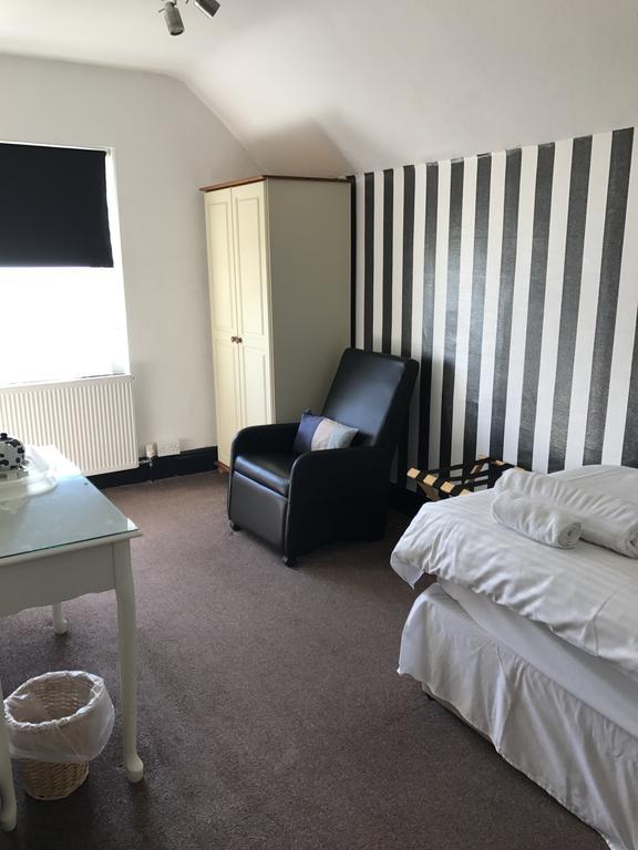 Edelweiss Guest House Дуглас Экстерьер фото